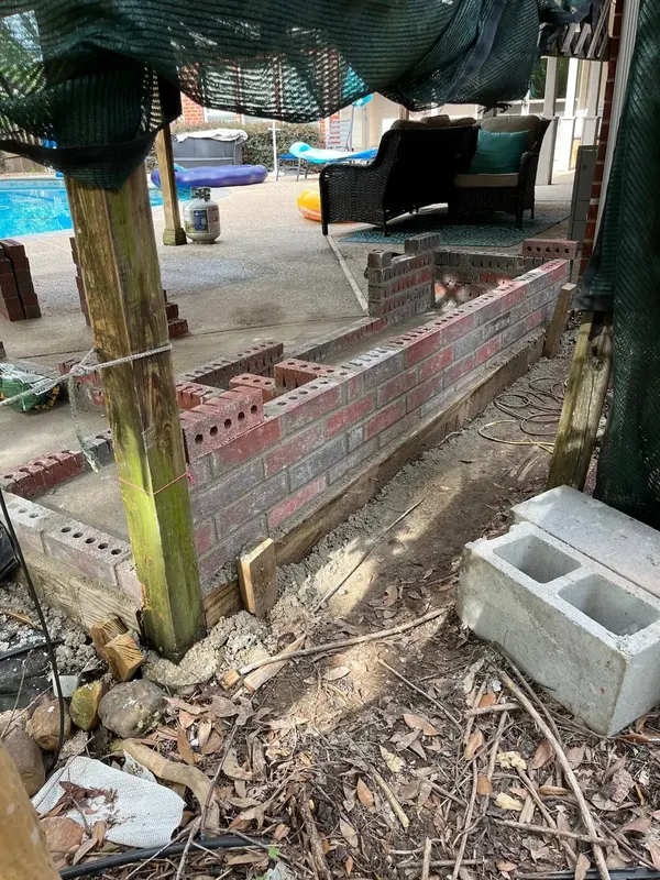 First courses of block and brick for the outdoor kitchen